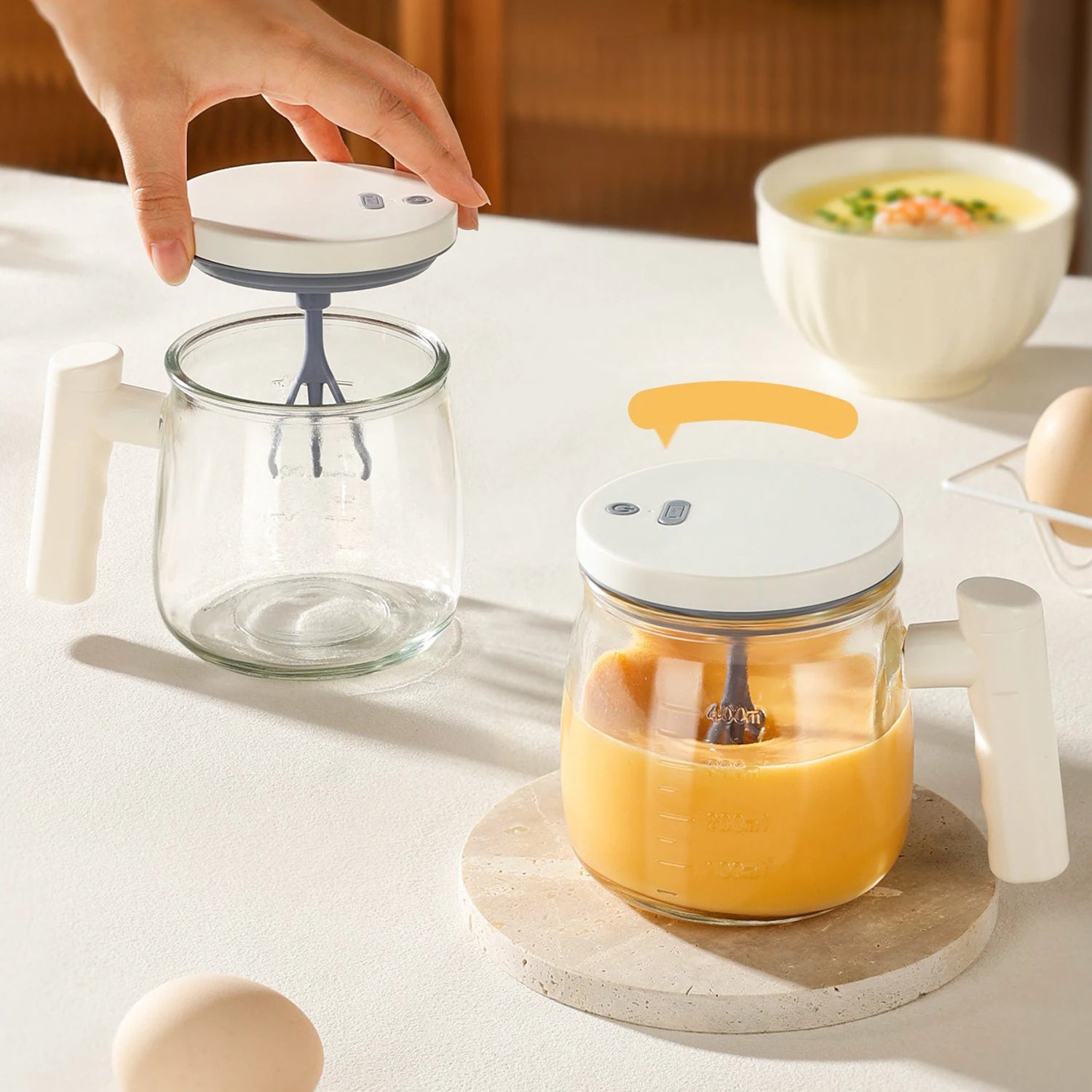 Elektryczny Kubek Mieszający z Funkcją Ładowania