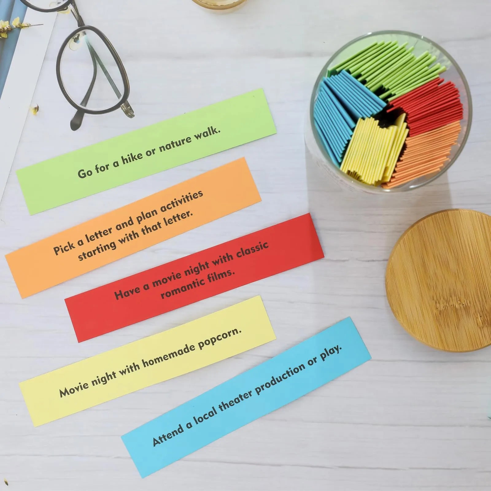 Kolorowy Słoik 100 Pomysłów na Randki